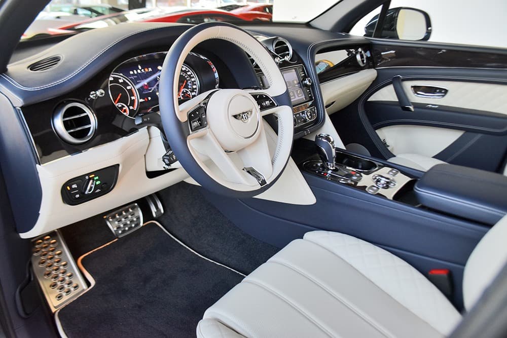 Bentley Continental infotainment upgrade at Mitsiland