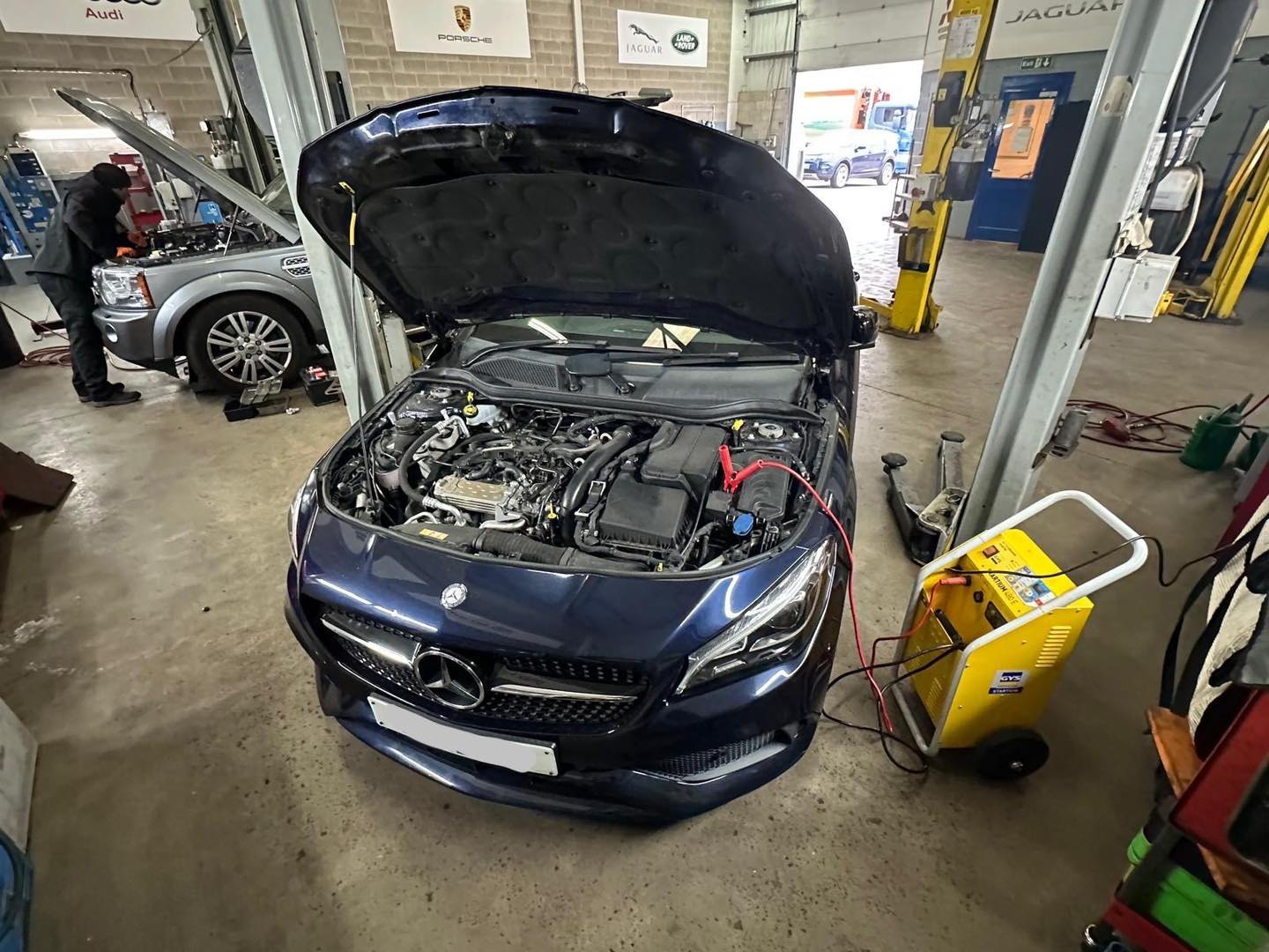 Vehicle Diagnostics at Mitsiland Manchester